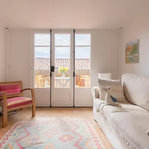  Hébergement de vacances The Little House