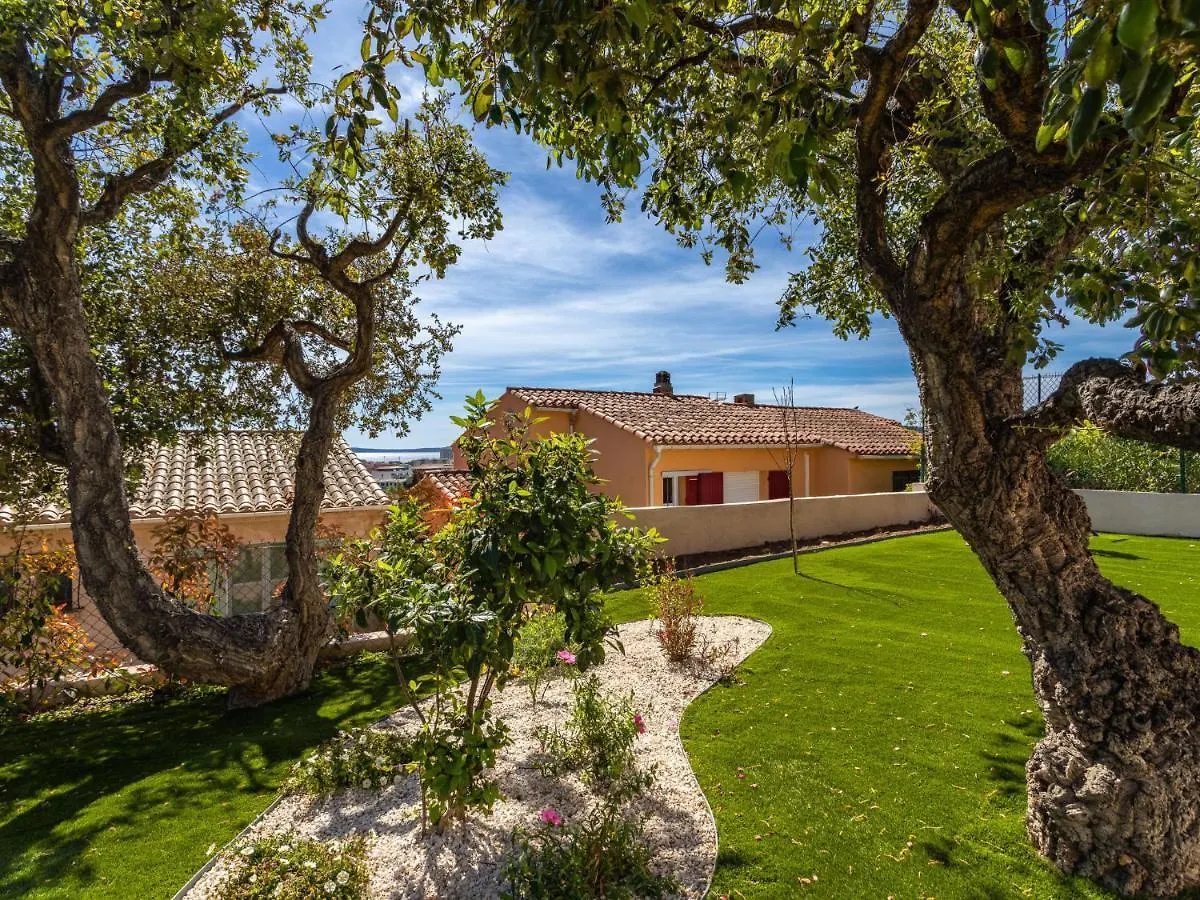 Holiday Home Gazanias By Interhome Bormes-les-Mimosas 0*,  Fransa